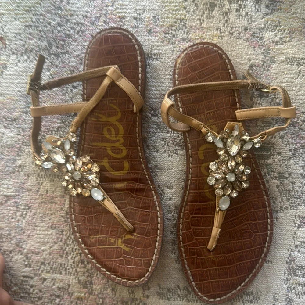 Sandals - Picture 1 of 2